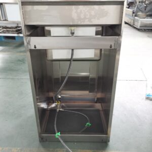 Chậu rửa tay có gắn vòi nước đạp chân 1 hố chậu