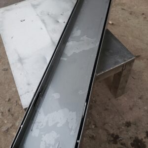 vỉ thoát sàn inox - lát gạch