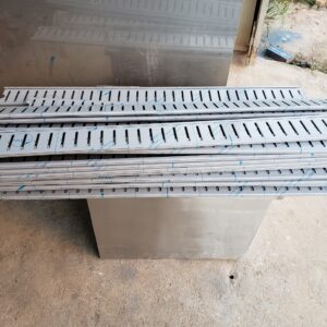 vỉ thoát sàn đan hộp cho cơ sở kinh doanh xăng dầu