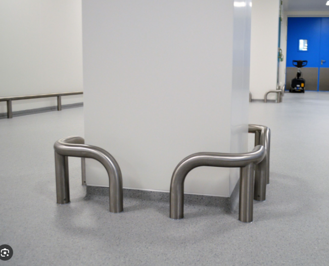 trụ chắn inox tầng hầm chung cư tttm