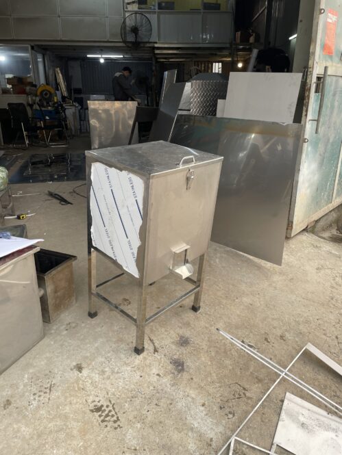 Thùng chứa 50 kg gạo bằng inox