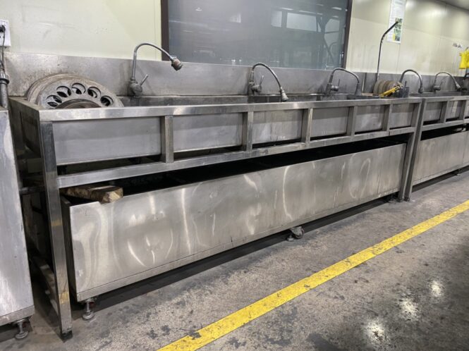 chậu rửa chi tiết máy  theo yêu cầu