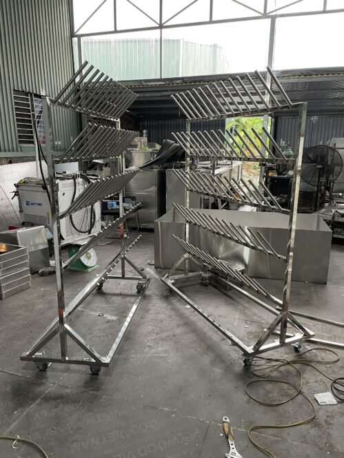 kệ inox treo 35 đôi ủng