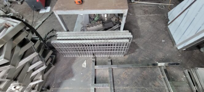 tấm đan rãnh thoát nước chiều rộng 300 mm