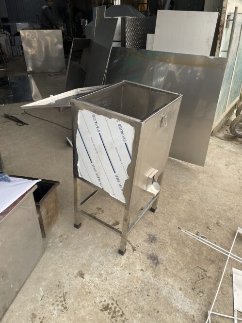 thùng chứa 100 kg gạo bằng inox