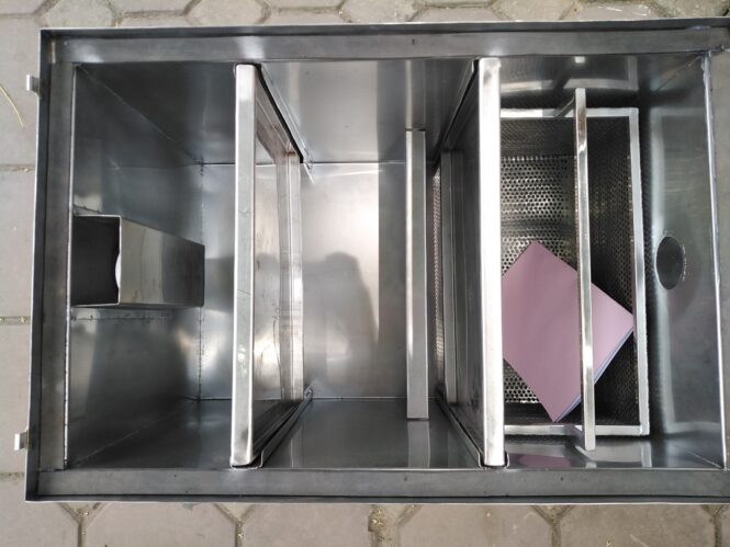 bể tách dầu dùng cho máy nén khí vách ngăn inox