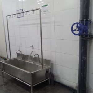 chậu giặt đồ công nhân nhà máy