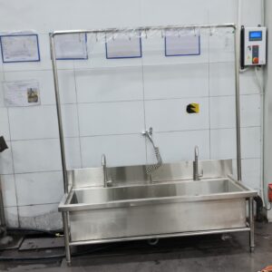 chậu giặt đồ công nhân nhà máy