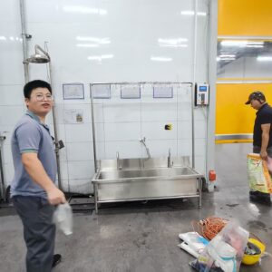 Chậu giặt đồ công nhân